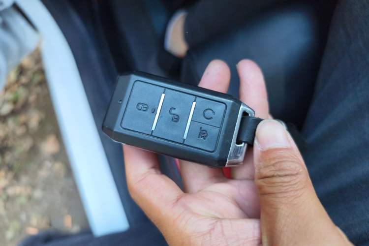 Used BYD e2 2019 High-Range Version – Chuan·Luxury Model Vehicle Key