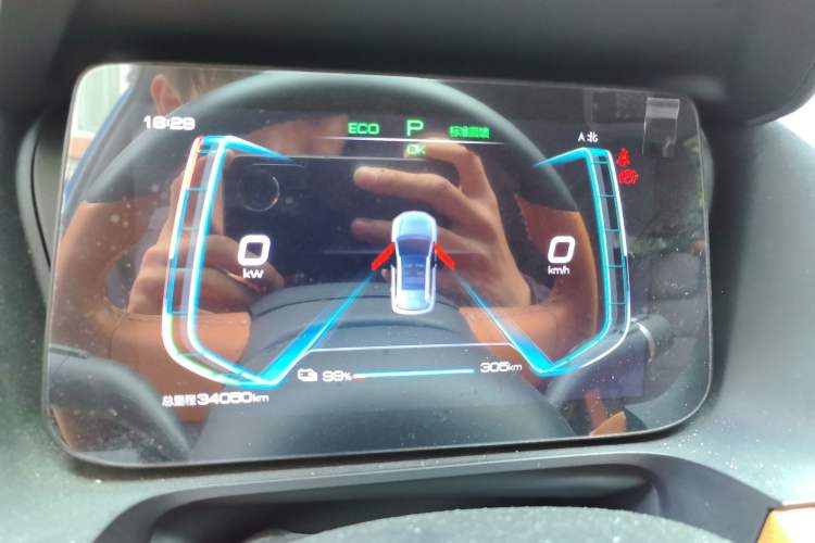 Used BYD e2 2020 Upgraded Model Standard Range Version Comfort Edition Instrument Cluster