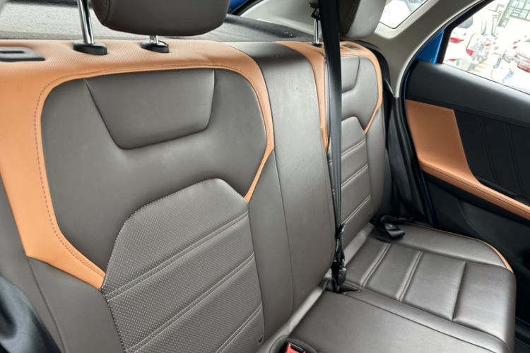 Used BYD e2 2020 Upgraded Version Long-Range Edition Luxury Model Interior 3