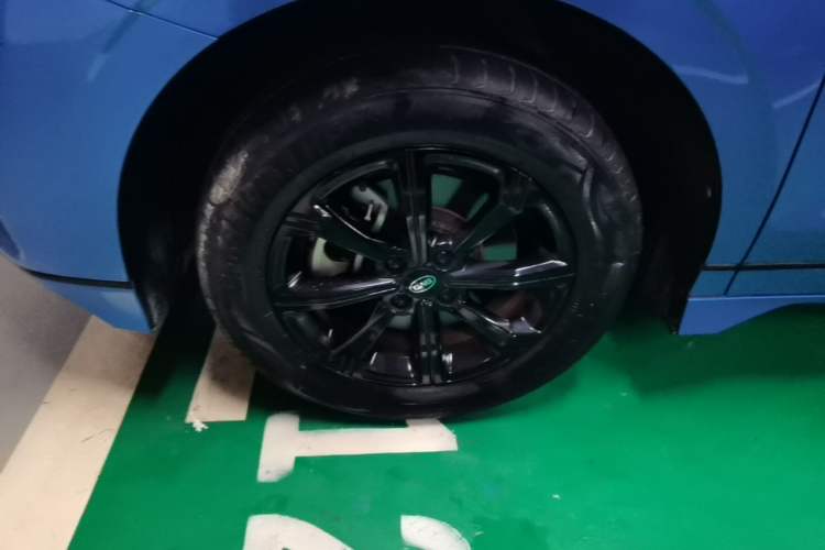 Used BYD e2 2020 Upgraded Model Standard Range Version Comfort Edition Left Front Wheel Hub