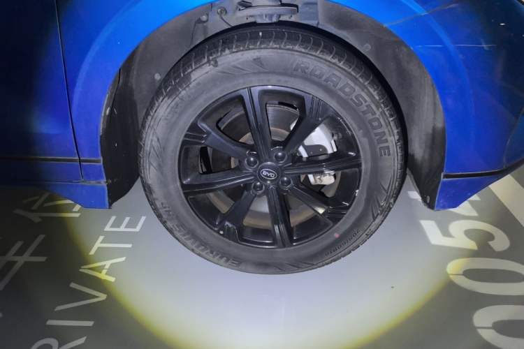 Used BYD e2 2020 Upgraded Model Standard Range Version Comfort Edition Right Front Wheel Hub