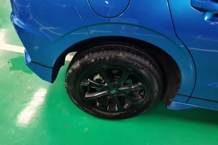 Used BYD e2 2020 Upgraded Model Standard Range Version Comfort Edition Right Rear Wheel Hub