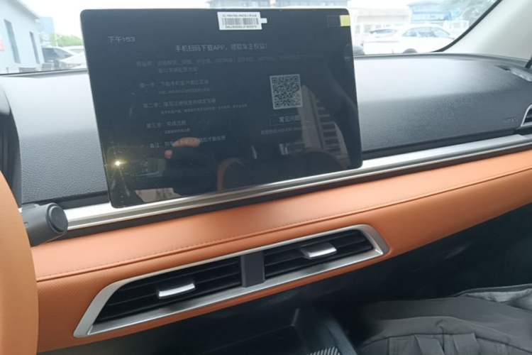 Used BYD e2 2020 Upgraded Version Long-Range Edition Luxury Model Audio And AC Panel