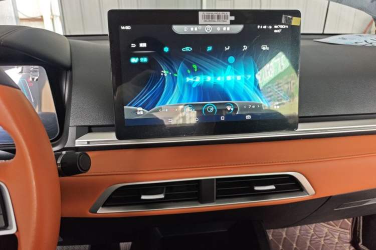 Used BYD e2 2020 Upgraded Version Long-Range Edition Luxury Model Audio And AC Panel