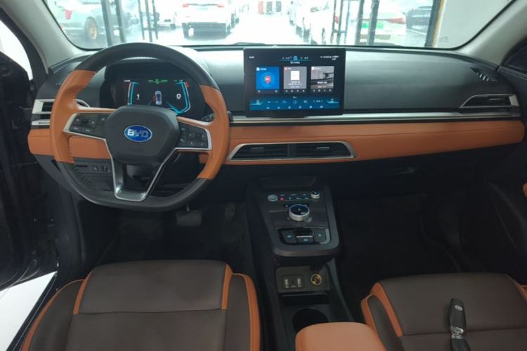 Used BYD e2 2020 Upgraded Version Extended Range Edition Premium Model Center Console