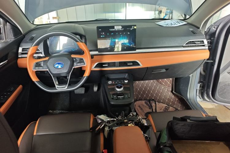 Used BYD e2 2020 Upgraded Version Long-Range Edition Luxury Model Center Console