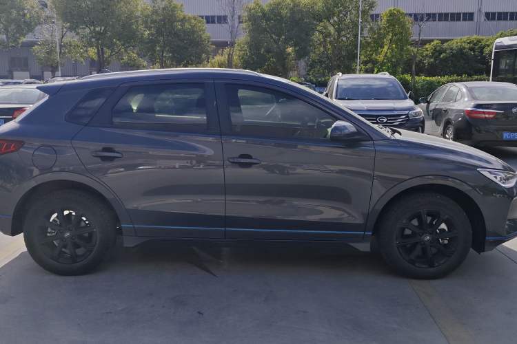 Used BYD e2 2020 Upgraded Version Long-Range Edition Luxury Model Exterior 3