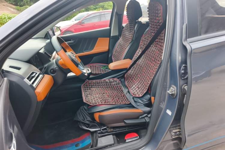 Used BYD e2 2020 Upgraded Version Long-Range Edition Luxury Model Left Front Seat