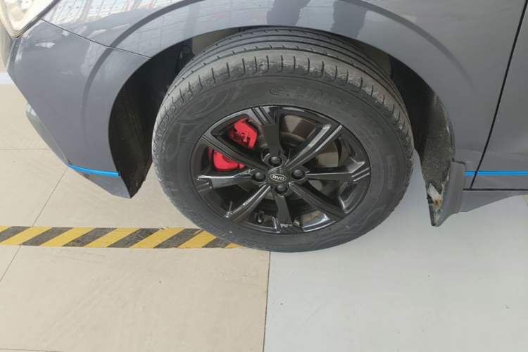 Used BYD e2 2020 Upgraded Version Long-Range Edition Luxury Model Left Front Wheel Hub