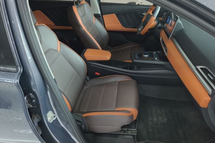 Used BYD e2 2020 Upgraded Version Extended Range Edition Premium Model Right Front Seat