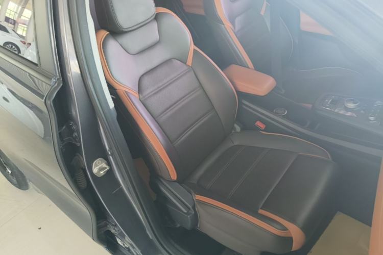 Used BYD e2 2020 Upgraded Version Long-Range Edition Luxury Model Right Front Seat