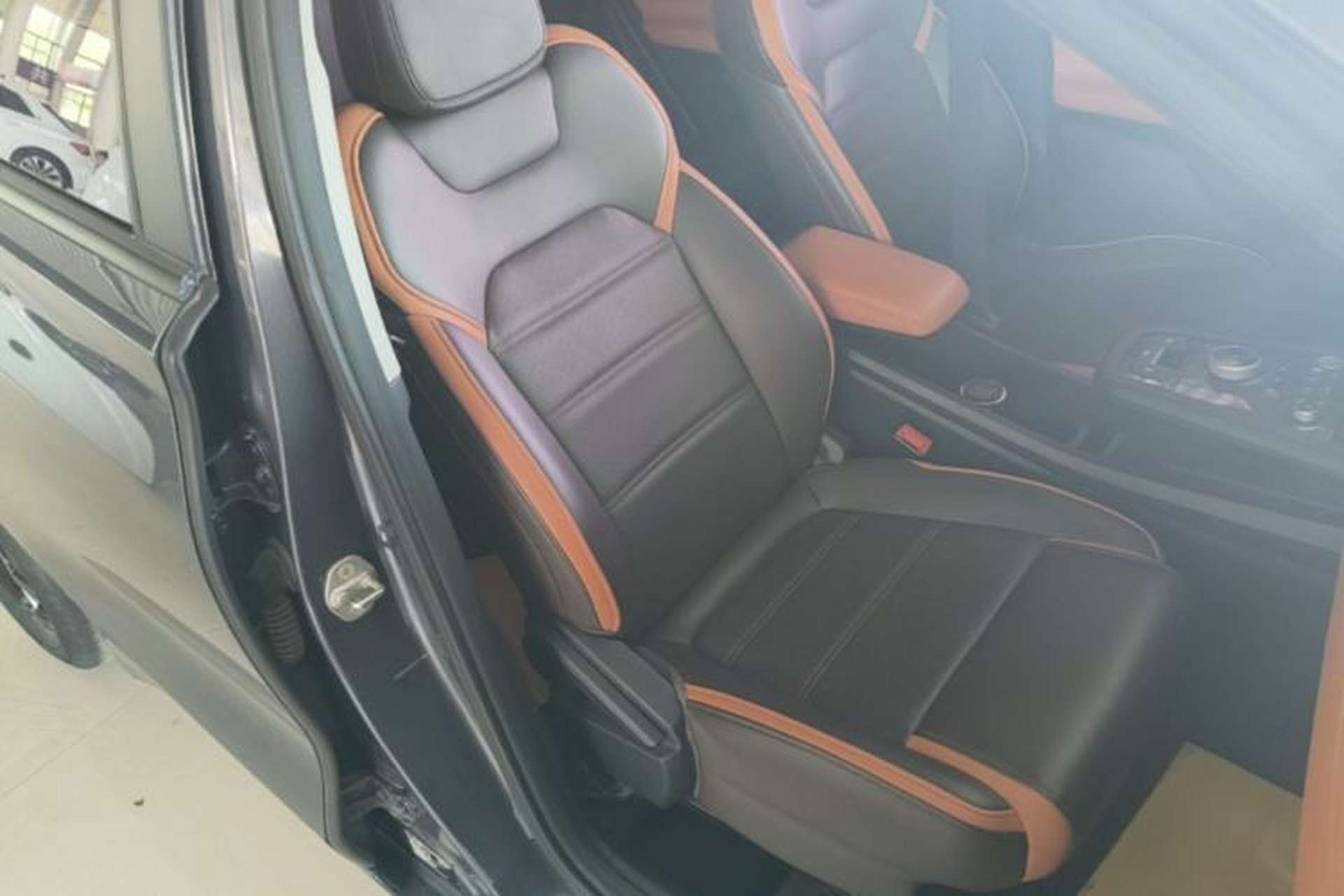 Used BYD e2 2020 Upgraded Version Long-Range Edition Luxury Model Right Front Seat