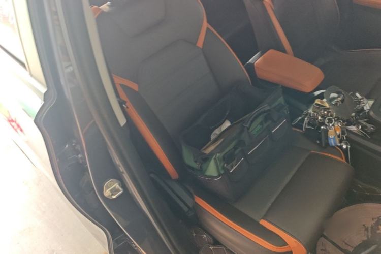 Used BYD e2 2020 Upgraded Version Long-Range Edition Luxury Model Right Front Seat