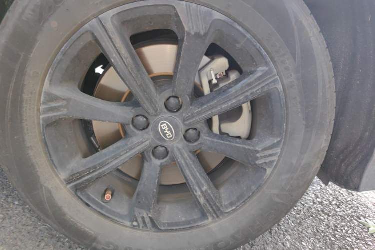 Used BYD e2 2020 Upgraded Version Long-Range Edition Luxury Model Right Front Wheel Hub