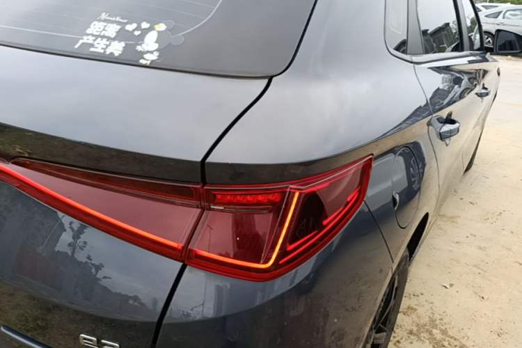 Used BYD e2 2020 Upgraded Version Long-Range Edition Luxury Model Right Rear Taillight