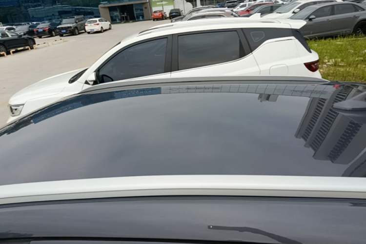 Used BYD e2 2020 Upgraded Version Long-Range Edition Luxury Model Roof