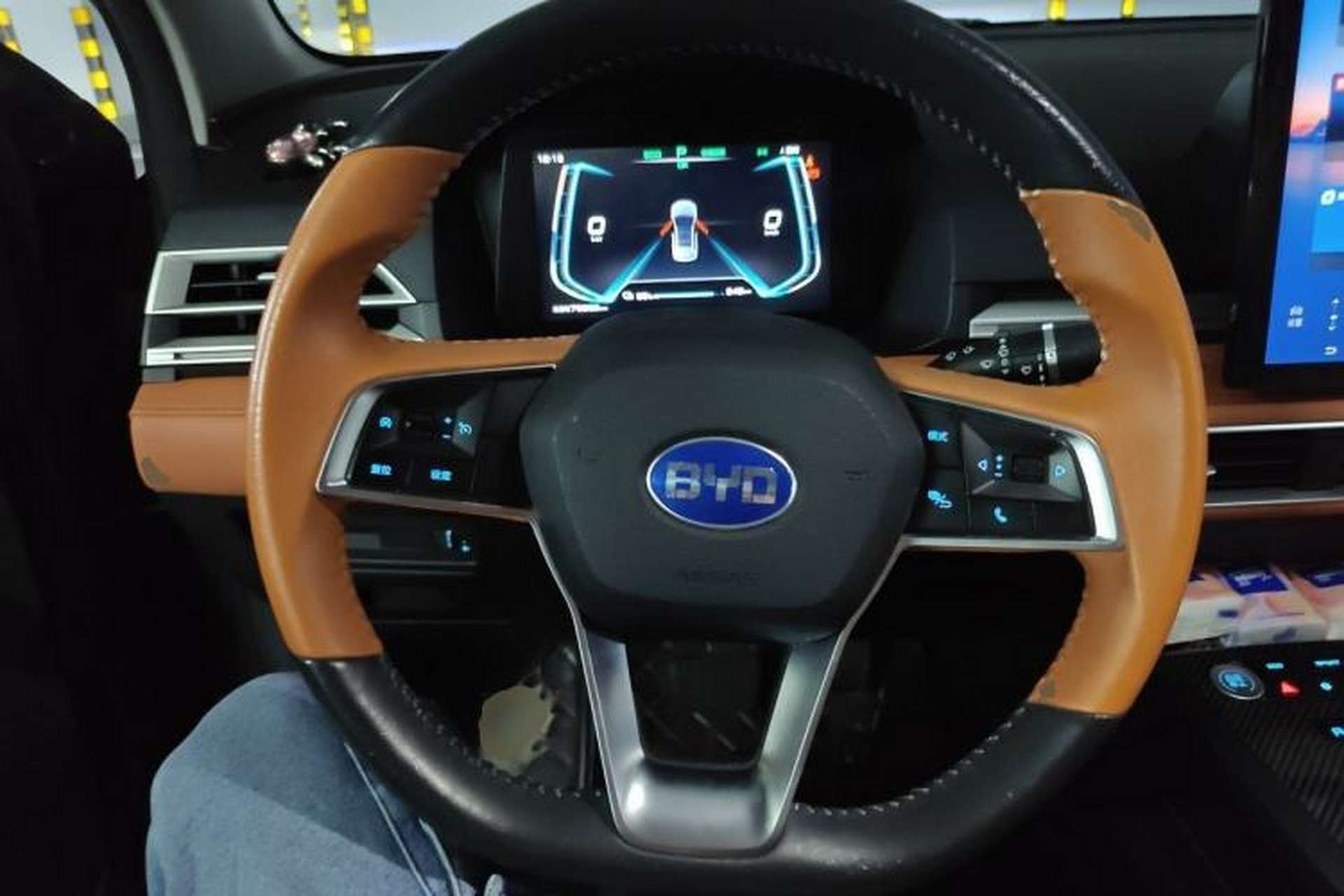 Used BYD e2 2020 Upgraded Version Long-Range Edition Luxury Model Steering Wheel