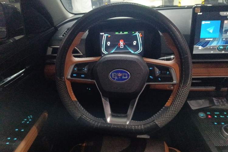 Used BYD e2 2020 Upgraded Model Standard Range Version Comfort Edition Steering Wheel