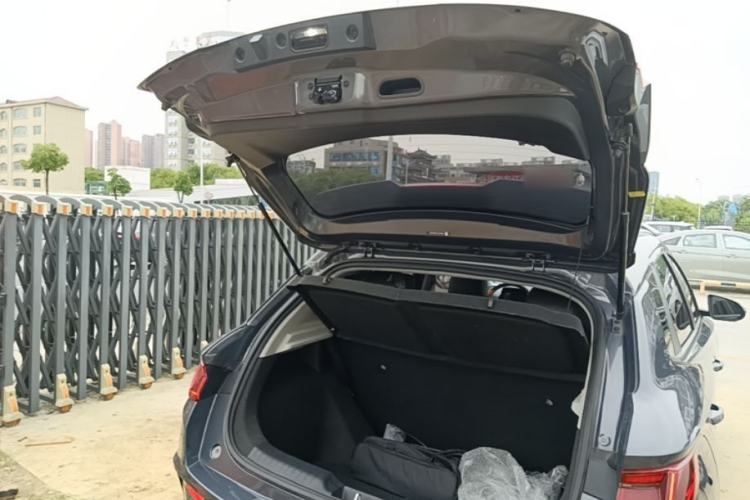 Used BYD e2 2020 Upgraded Version Long-Range Edition Luxury Model Trunk