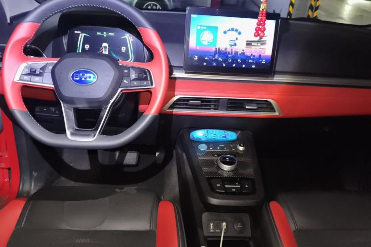Used BYD e2 2020 Upgraded Version Extended Range Edition Premium Model Center Console