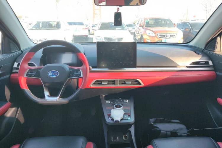 Used BYD e2 2020 Upgraded Version Extended Range Edition Premium Model Center Console