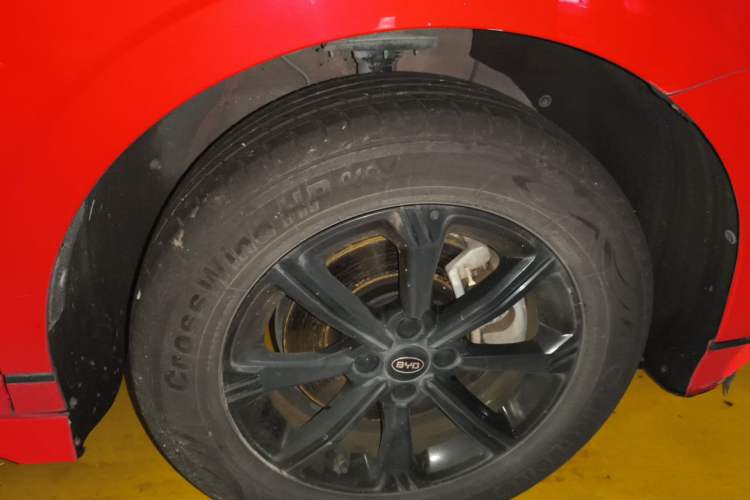 Used BYD e2 2020 Upgraded Version Long-Range Edition Luxury Model Right Front Wheel Hub