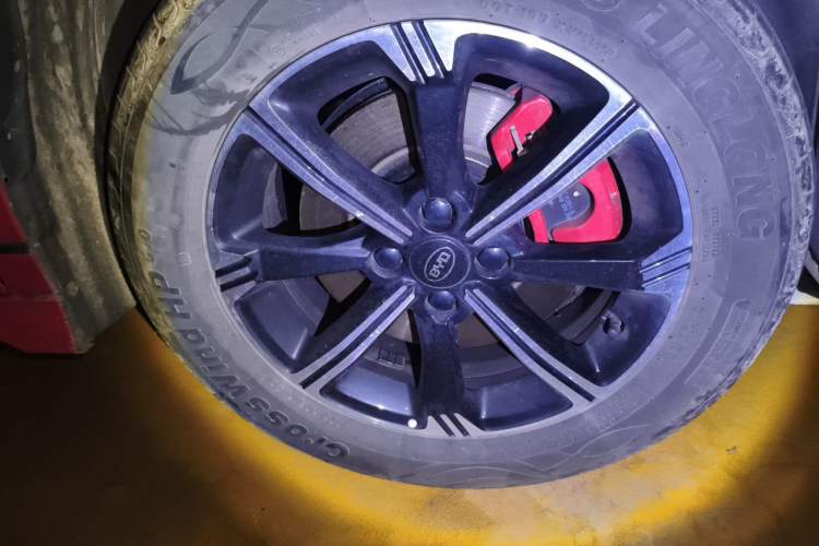 Used BYD e2 2020 Upgraded Version Extended Range Edition Premium Model Right Front Wheel Hub