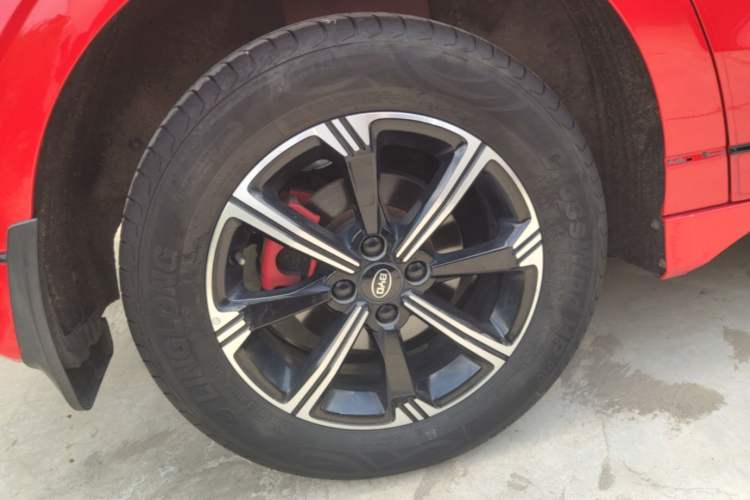 Used BYD e2 2020 Upgraded Version Extended Range Edition Premium Model Right Rear Wheel Hub