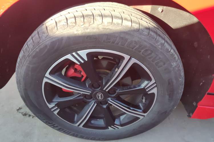 Used BYD e2 2020 Upgraded Version Extended Range Edition Premium Model Right Rear Wheel Hub