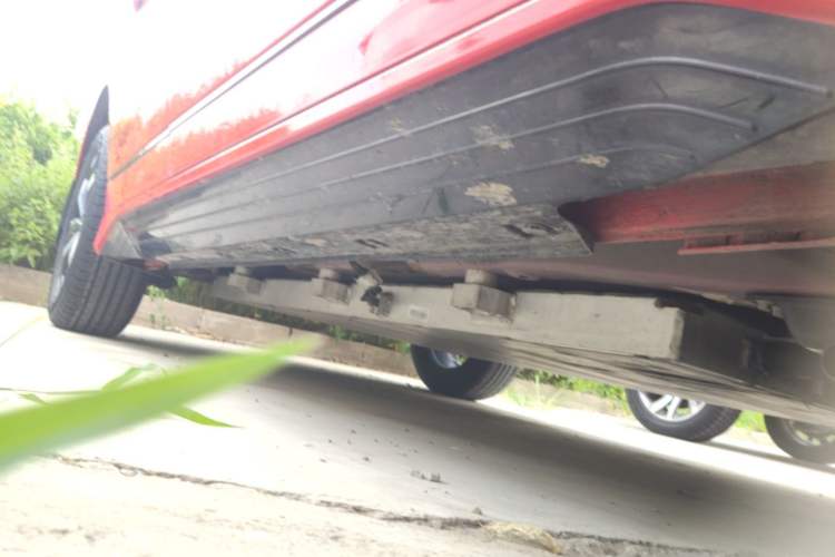 Used BYD e2 2020 Upgraded Version Extended Range Edition Premium Model Right Side Sill