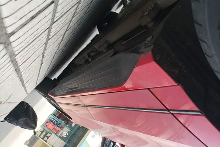 Used BYD e2 2020 Upgraded Version Long-Range Edition Luxury Model Right Side Sill