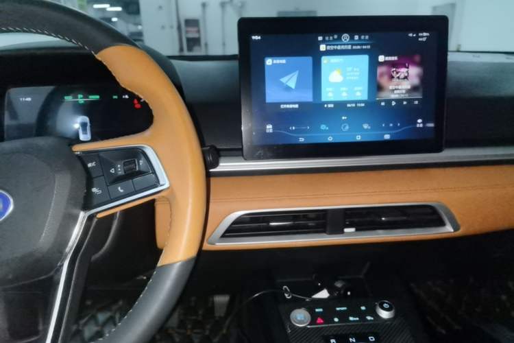 Used BYD e2 2020 Upgraded Model Standard Range Version Comfort Edition Audio And AC Panel