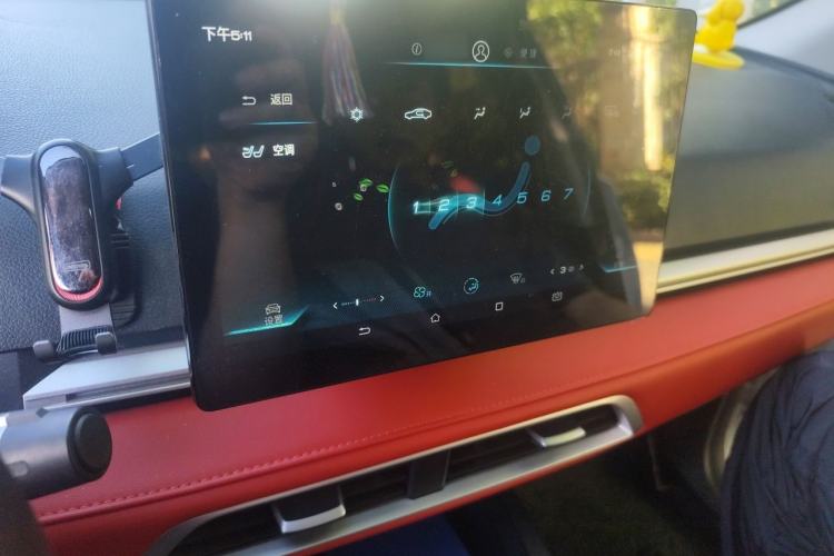Used BYD e2 2020 Upgraded Version Long-Range Edition Luxury Model Audio And AC Panel