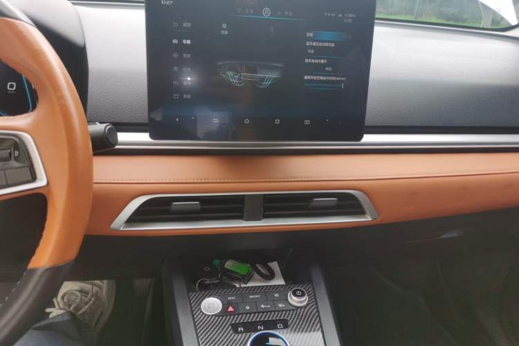 Used BYD e2 2020 Upgraded Model Standard Range Version Comfort Edition Audio And AC Panel