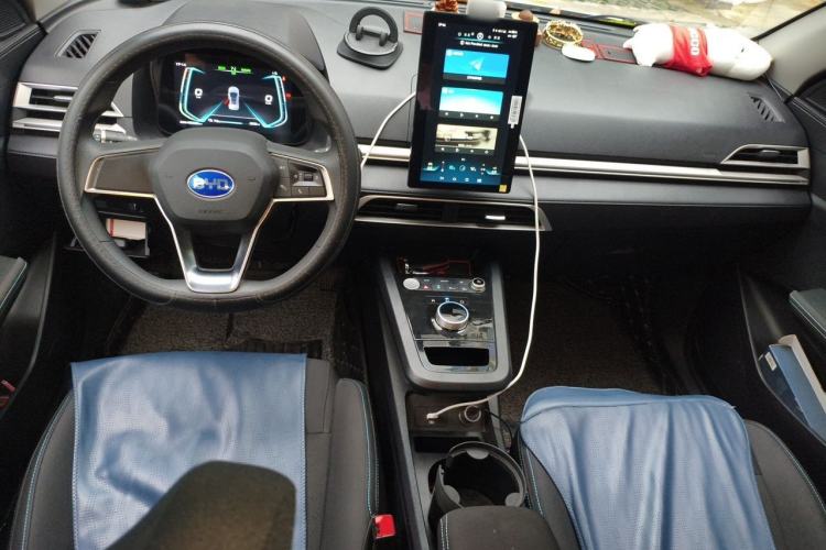 Used BYD e2 2020 Upgraded Model Standard Range Version Standard Configuration Center Console