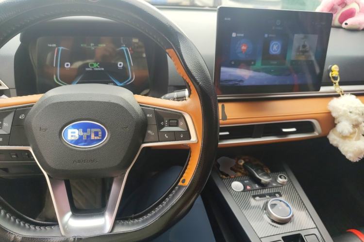 Used BYD e2 2020 Upgraded Version Extended Range Edition Premium Model Center Console