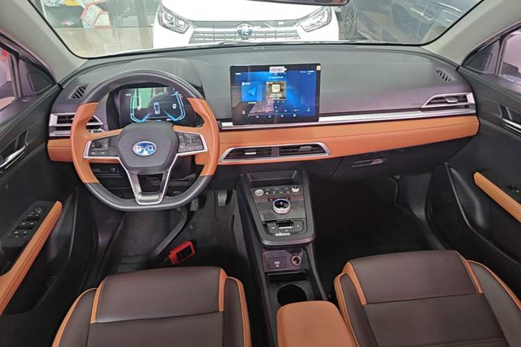 Used BYD e2 2020 Upgraded Version Long-Range Edition Luxury Model Center Console