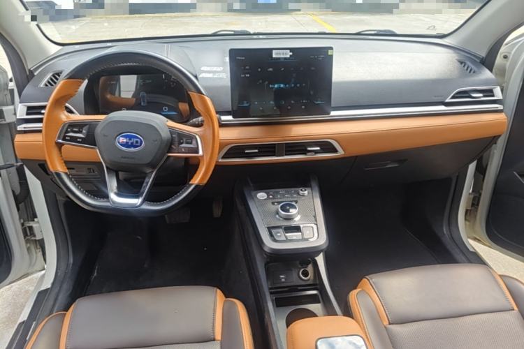 Used BYD e2 2020 Upgraded Version Long-Range Edition Luxury Model Center Console