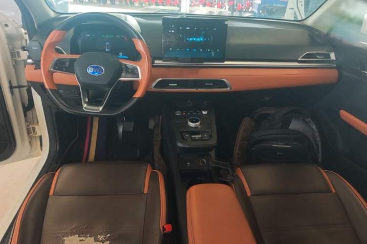 Used BYD e2 2020 Upgraded Model Standard Range Version Comfort Edition Center Console
