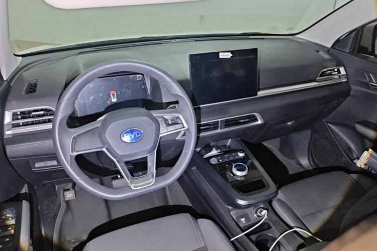 Used BYD e2 2020 Upgraded Model Standard Range Version Standard Configuration Center Console