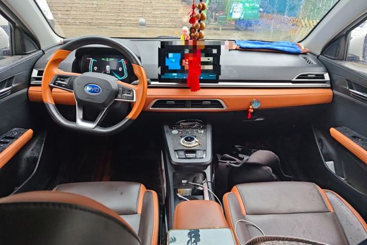 Used BYD e2 2020 Upgraded Version Long-Range Edition Luxury Model Center Console