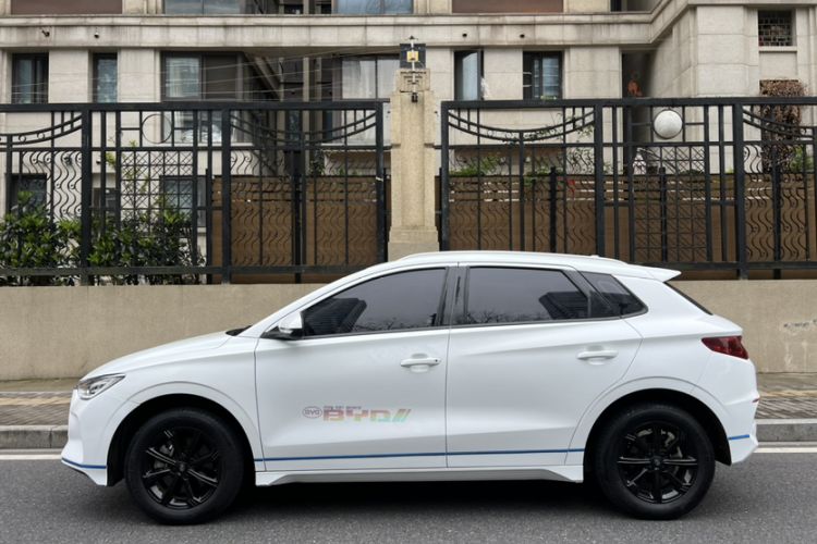 Used BYD e2 2020 Upgraded Version Long-Range Edition Luxury Model Exterior 1