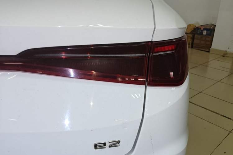 Used BYD e2 2020 Upgraded Model Standard Range Version Standard Configuration Exterior 3