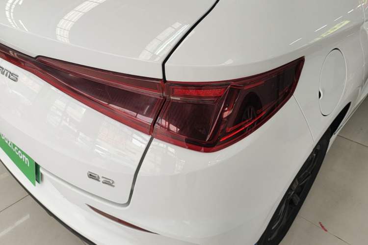 Used BYD e2 2020 Upgraded Version Long-Range Edition Luxury Model Exterior 3