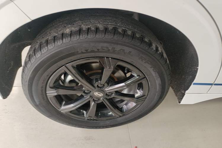Used BYD e2 2020 Upgraded Version Long-Range Edition Luxury Model Exterior 5