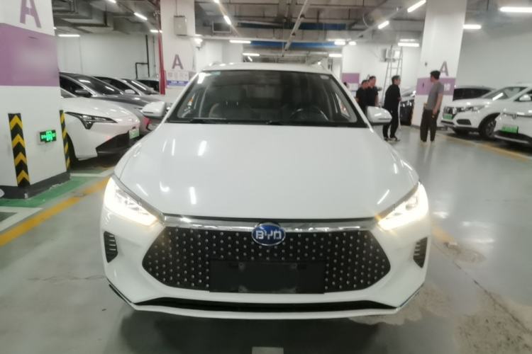 Used BYD e2 2020 Upgraded Version Long-Range Edition Luxury Model Front