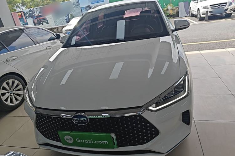 Used BYD e2 2020 Upgraded Version Long-Range Edition Luxury Model Front