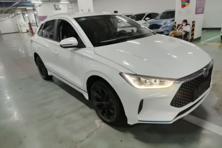 Used BYD e2 2020 Upgraded Version Long-Range Edition Luxury Model Front Right 45 Deg