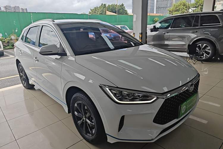 Used BYD e2 2020 Upgraded Version Long-Range Edition Luxury Model Front Right 45 Deg