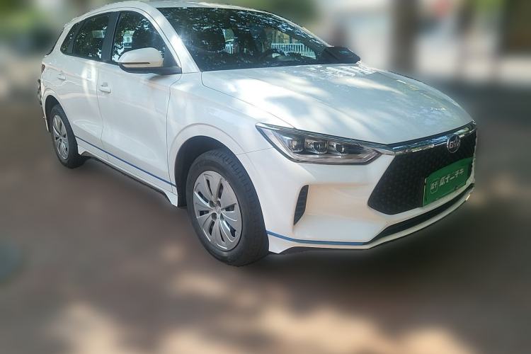 Used BYD e2 2020 Upgraded Model Standard Range Version Standard Configuration Front Right 45 Deg